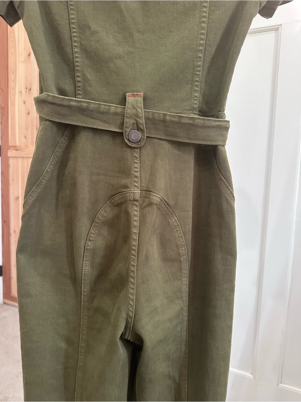 Alice + Olivia Olive Green Short-Sleeve Utility Jumpsuit - Picture 7 of 7